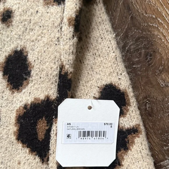 Altar’d State Leopard Print Sweater, Women’s size Small, Brand New! - Picture 3 of 4